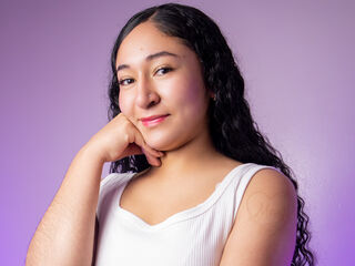 camgirl masturbating with dildo DanyMoon