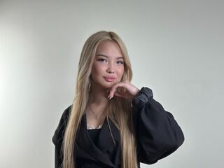 naked cam girl masturbating with vibrator DaphneBaczewski