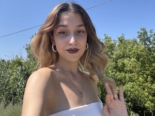 hot cam girl masturbating with dildo DarylEdwards