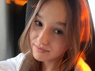 nude cam DelorseDoderer