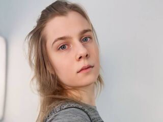 shaved pussy web cam DonnettaLorino