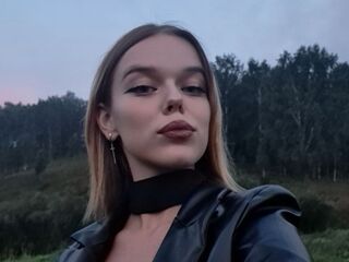 camgirl playing with dildo EdinaAmos