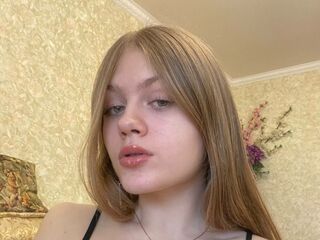 beautiful webcam girl EdytBurner