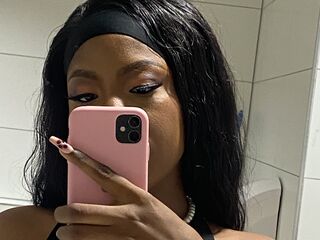 adult cam chat room EllaBoo