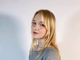 nude webcamgirl picture ElmaKinnunen