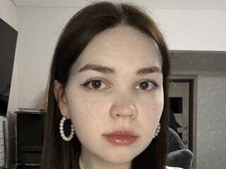 live teaser web cam EmiliRoyzi