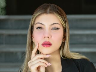 closeup cam EmmaBright