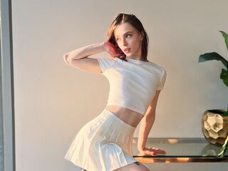 topless webcamgirl EmmaFlorences