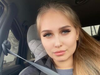 naughty chatroom EmmyLuxury