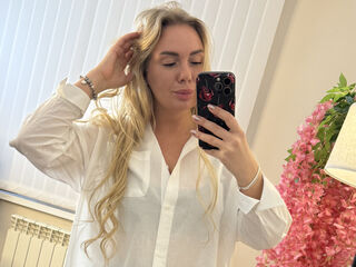 girl cam naked EnnaMiller