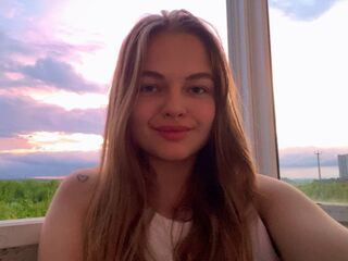 naked girl with webcam masturbating HildaColbourne