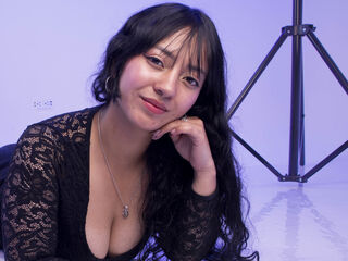 nude camgirl photo IsabellaBot