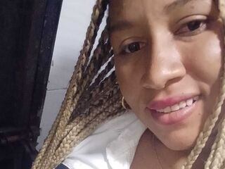 sexy webcam girl IsisRusso