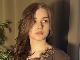 camslut fingering shaved pussy JamesLangel