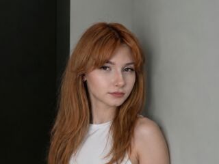 chatrubate cam girl JeniceRadulescu