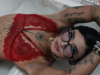 closeup web cam JessiHilton