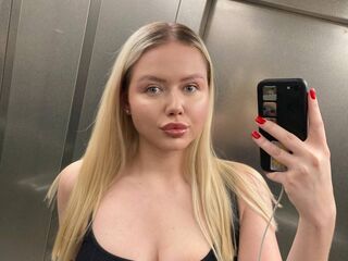 camwhore masturbating with sextoy JuliaRupert