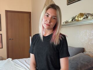 nude camgirl photo JuneRamos