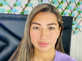 webcam babe chat room KaatheAdams