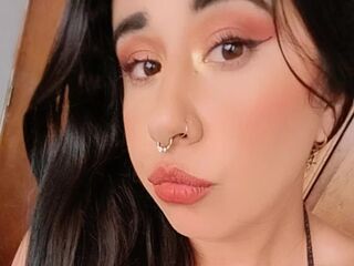 camslut masturbating KanyaLuz