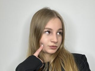 camgirl showing pussy KatherinCervel