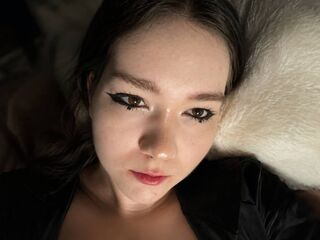 nude cam girl photo KendalChalet