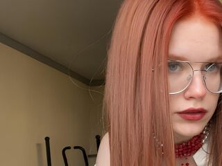 mastubating web cam girl KimberlieKunz