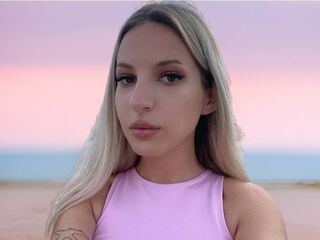 fingering girl chat KiraLopes
