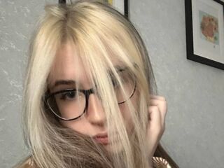 free nude cam KiraRihand