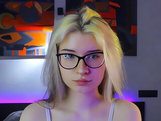 adult livecam KiraSerene