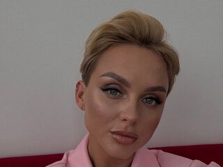 teaser cam LanaDeFill