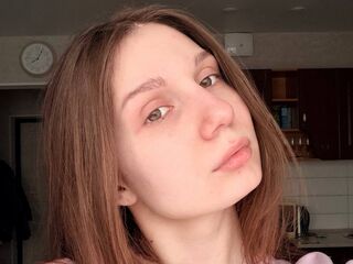 camslut fingering pussy LaraVenn