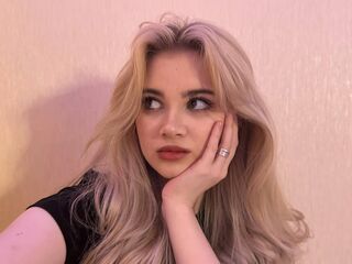 girl cam LatoyiaCanpos