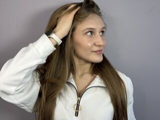 webcamphoto LatrinaBrounson