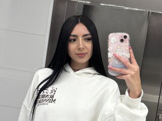 camgirl playing with dildo LauraMeeth