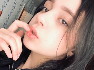 kinky webcam model LeotaBienvenu