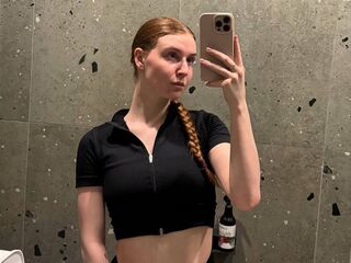 web cam show LessieNunz