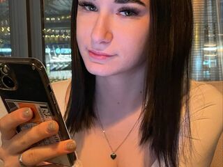 chat room livesex LilyGrows