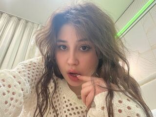 girl LolaBerry
