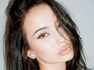 girl chatroom LoraStopha