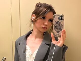 camgirl masturbating with dildo LoreleiMihm