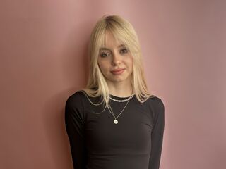 live webcam girl LorettaCovil