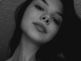 beautiful webcamgirl LubaArvanitis