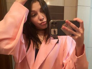 hot cam girl masturbating with sextoy LucileVerlin