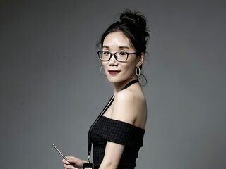 hot cam show LunaChen