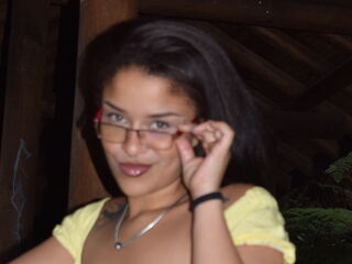 hot chat room LunaRuselly