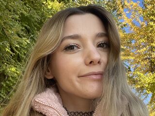 chat room live sex cam LunariaVelvet