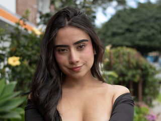 masturbating webcamgirl MaddieColinss