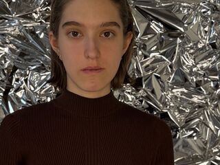 naked girl with webcam masturbating with dildo MaeganDegiacomo