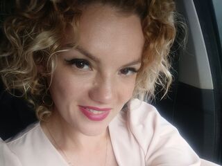 camgirl showing pussy MarleenQueen